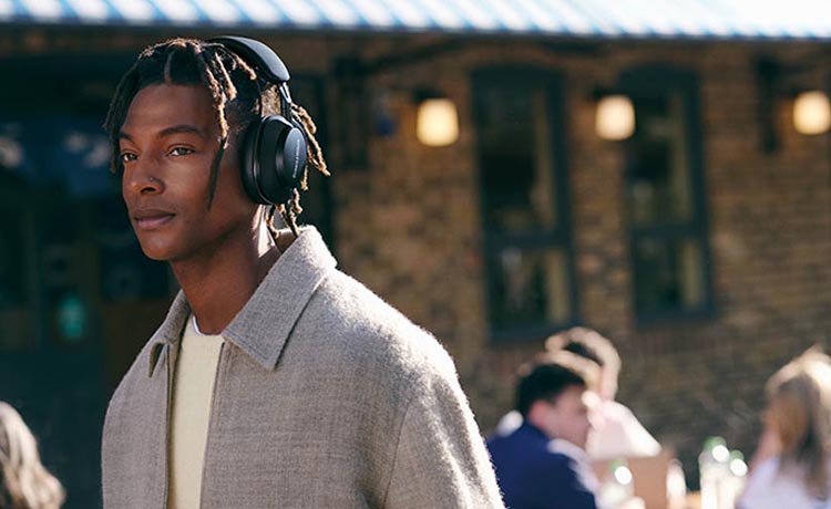 Bowers & Wilkins PX7 S2 ANC Wireless Over-Ear Headphones Over-Ear Wireless Headphones B_W-PX7-S2-ANC-Headphones_4