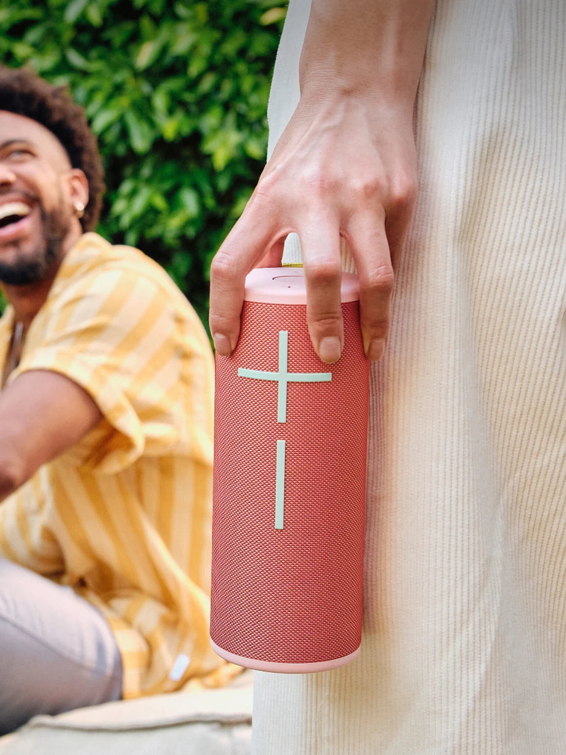 Ultimate Ears Boom 4 Waterproof Bluetooth Speaker Portable Bluetooth Speakers UE-Boom-4-BT-Speaker_3