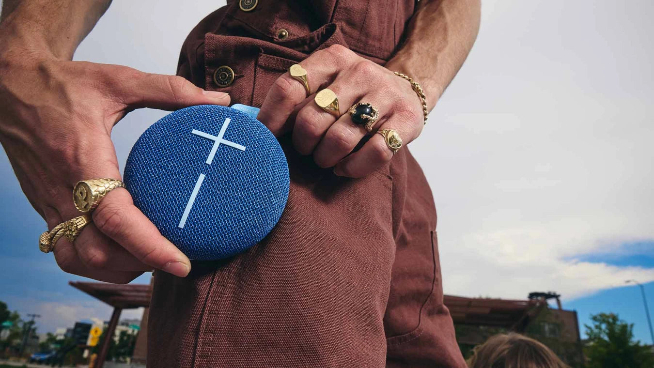 Ultimate Ears Miniroll Waterproof Bluetooth Speaker Portable Bluetooth Speakers UE-miniroll-Waterproof-speaker_4