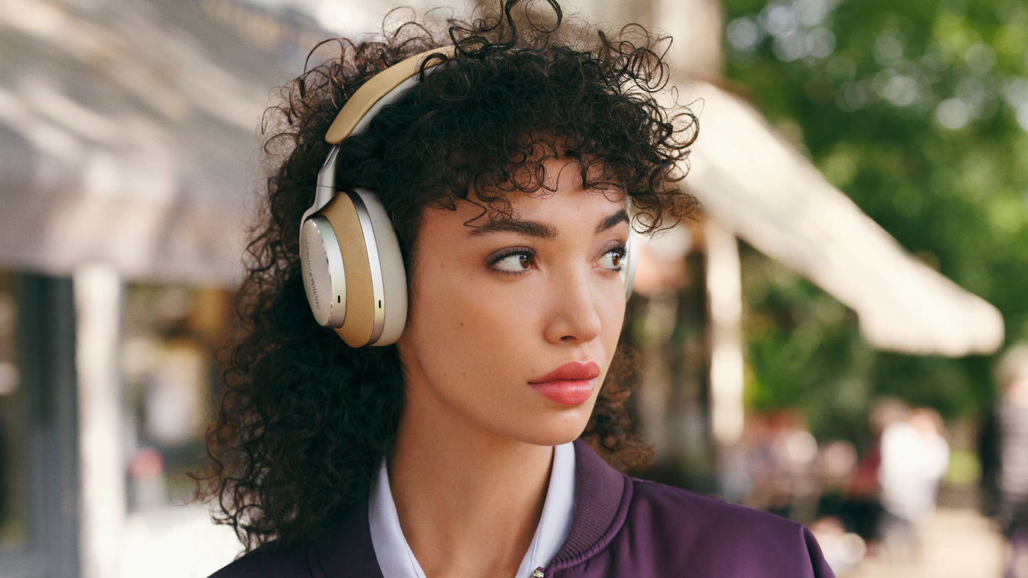 Bowers & Wilkins Px8 ANC Wireless Over-Ear Headphones Over-Ear Wireless Headphones B_W-PX8-ANC-Wireless-Headphones_3