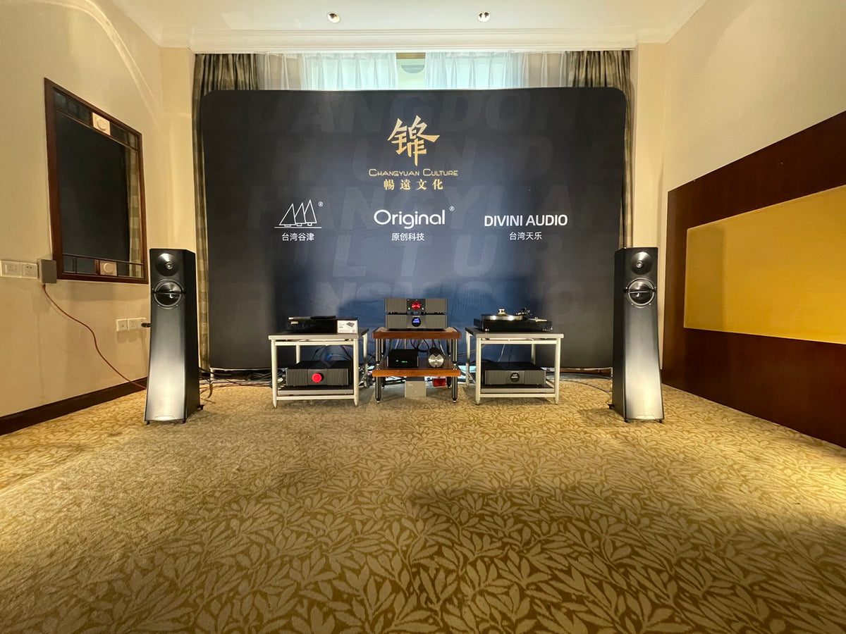 DA&T K-221 Driving YG Acoustics Speakers