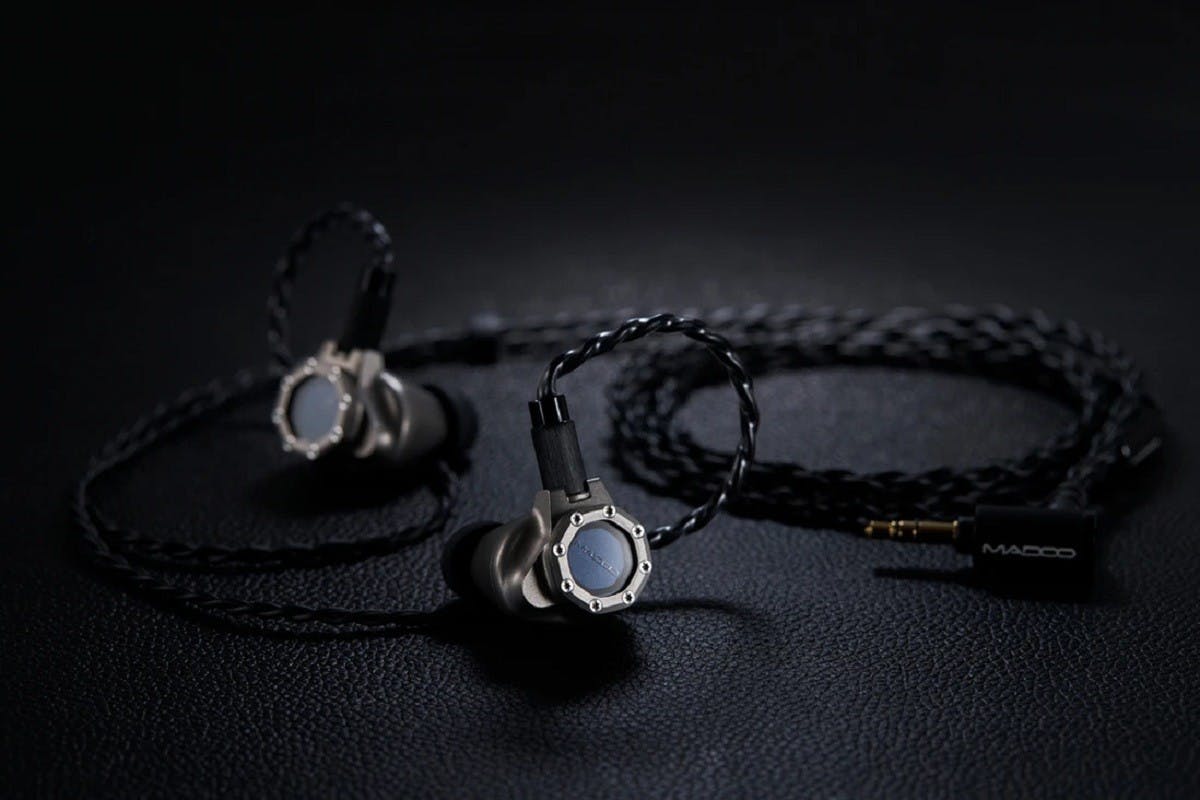 Madoo TYP821 In-Ear Headphones