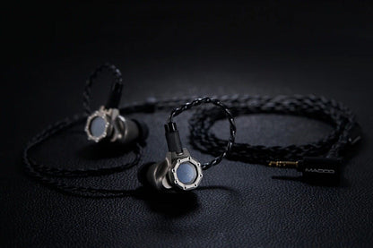 Madoo TYP821 In-Ear Headphones