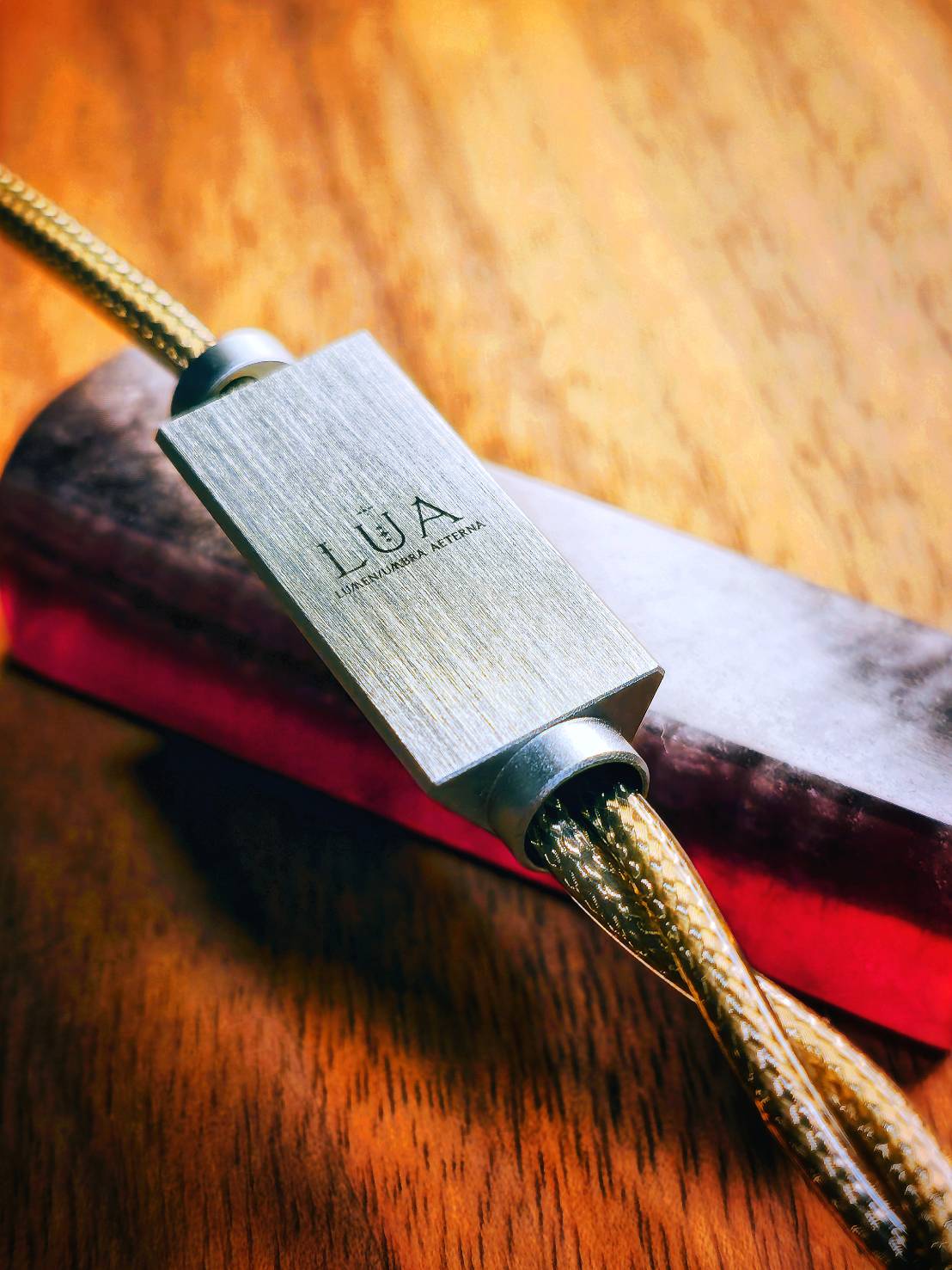 Rossi & Wing LUA Gaze Headphone Upgrade Cable | 4.4 mm (balanced) & CM 0.78 (2-PIN)