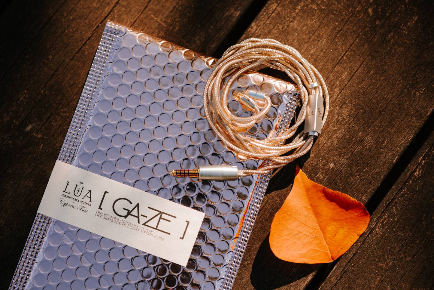 Rossi & Wing LUA Gaze Headphone Upgrade Cable | 4.4 mm (balanced) & CM 0.78 (2-PIN)