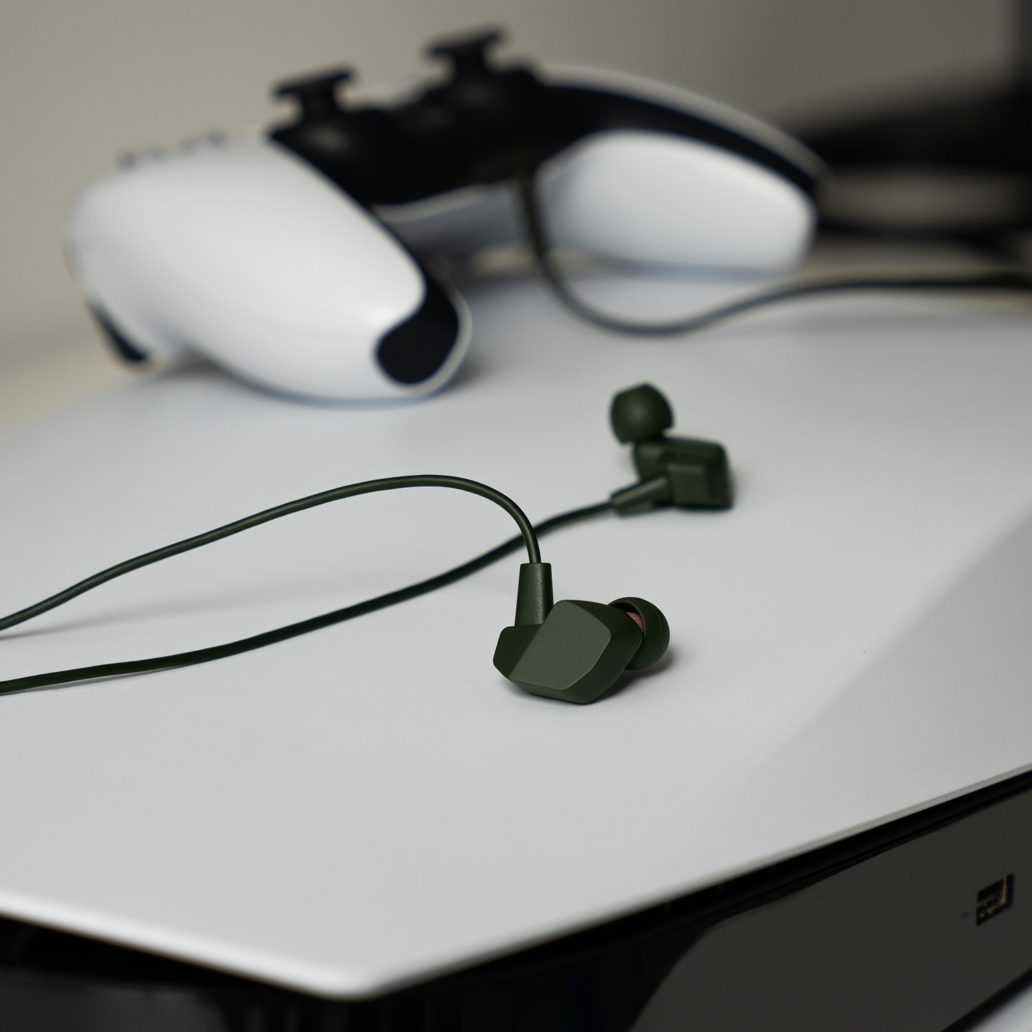 Final VR2000 In-Ear Headphones for Gaming – Pifferia Global