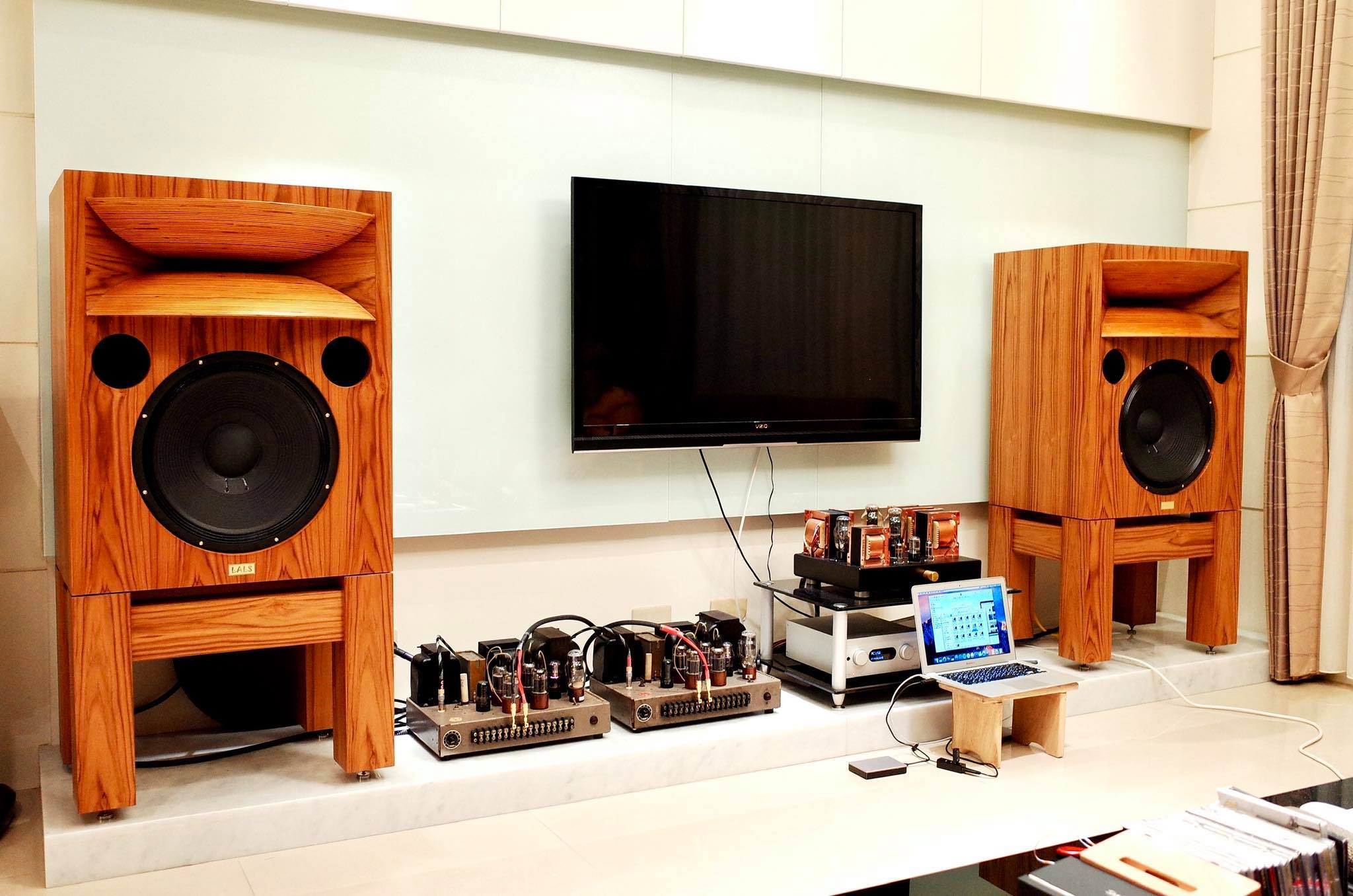 LALS Classical 15 EX-II Wooden Horn Bookshelf Speakers with Stands